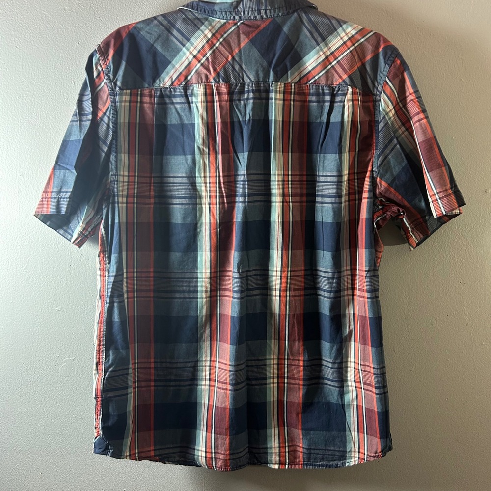The‎ North Face Plaid Short Sleeve Button Up Shirt Men's Size Medium - Picture 2 of 6